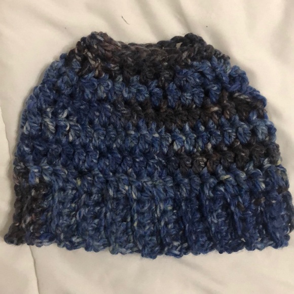 Messy Bun Beanie! Handmade! - Picture 1 of 1